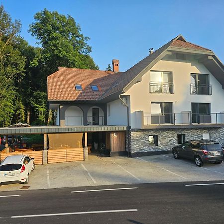 Grmac Apartments Naklo Εξωτερικό φωτογραφία